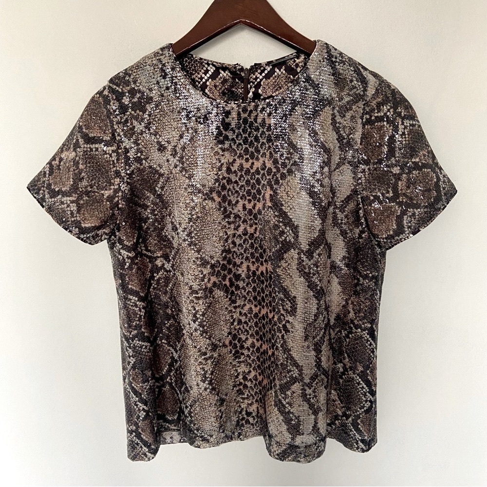 Elie Tahari Sequined Snake Print Short Sleeve Top T-Shirt Blouse Bling Outfit M